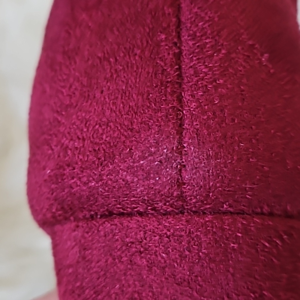 Katliu Red Faux Suede Heeled Boots NIB - Picture 12 of 14